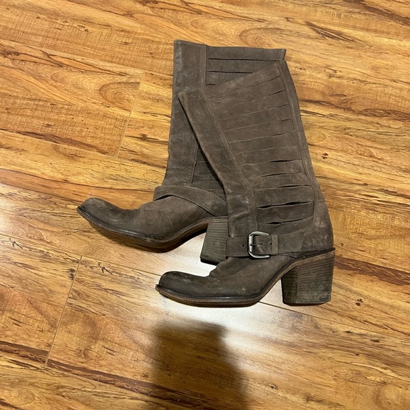 Western looking vented  leather boots - Picture 8 of 14